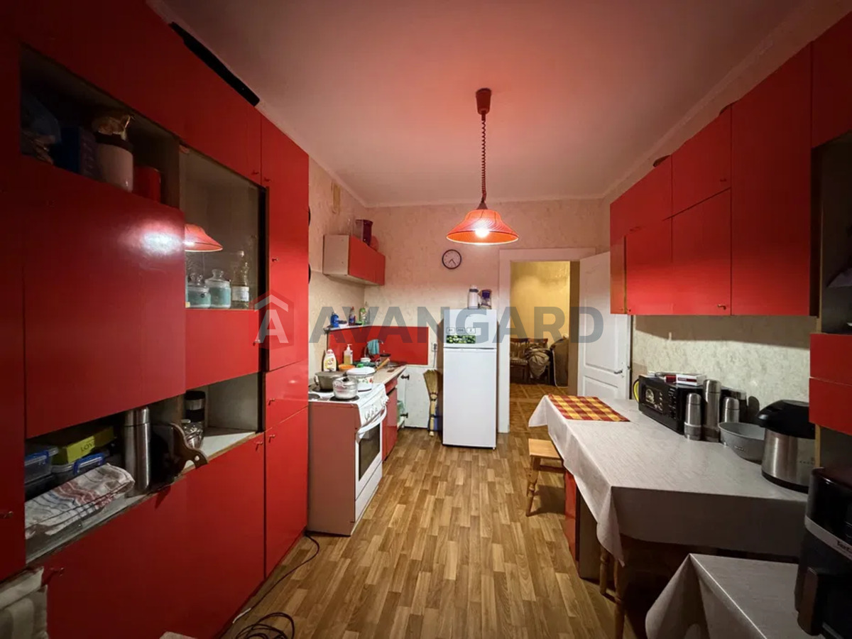 3 ��. ��������, 88/-/14 ��. �., 2/10 ������ ���� 8