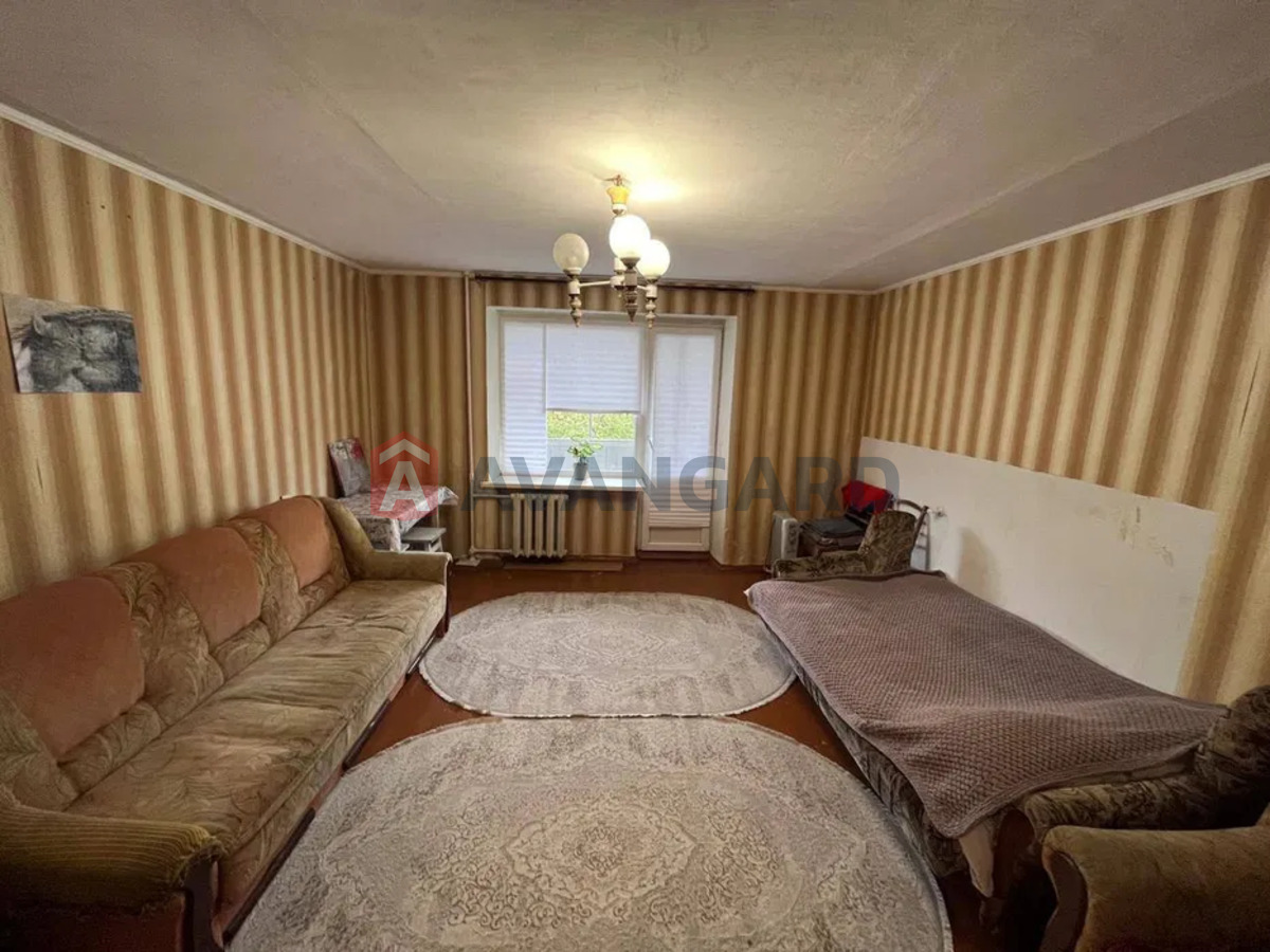 4 ��. ��������, 82/51/7 ��. �., 4/9 ������ ���� 1