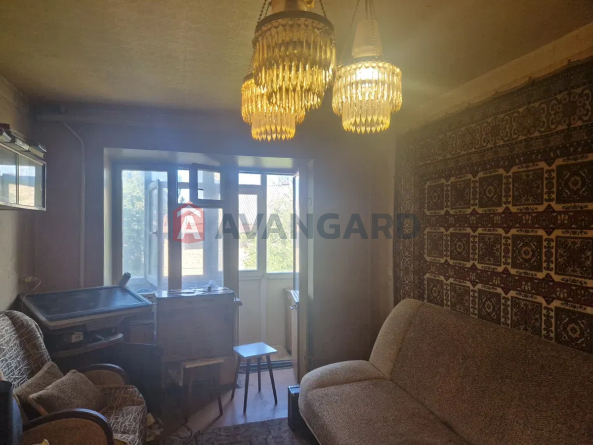 2 ��. ��������, 46/-/6 ��. �., 4/5 ������ ���� 8