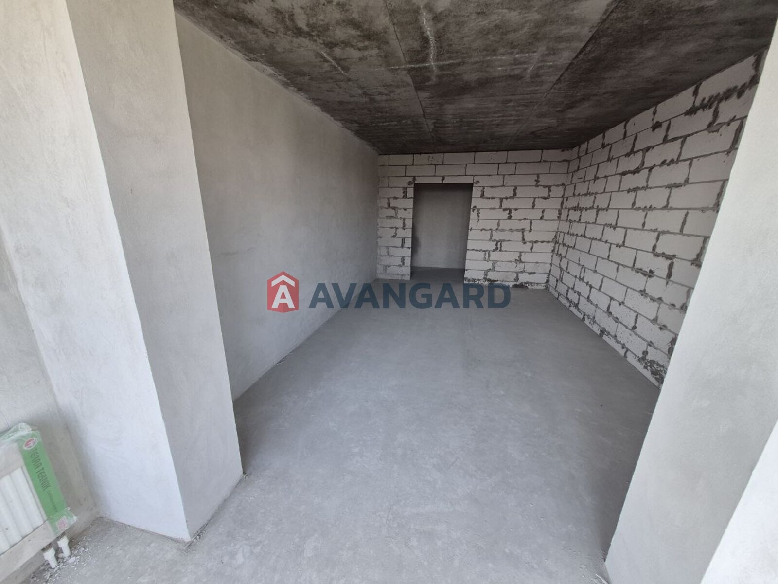 3 ��. ��������, 96,52/ 50,82/11,24 ��. �., 6/9 ������ ���� 2