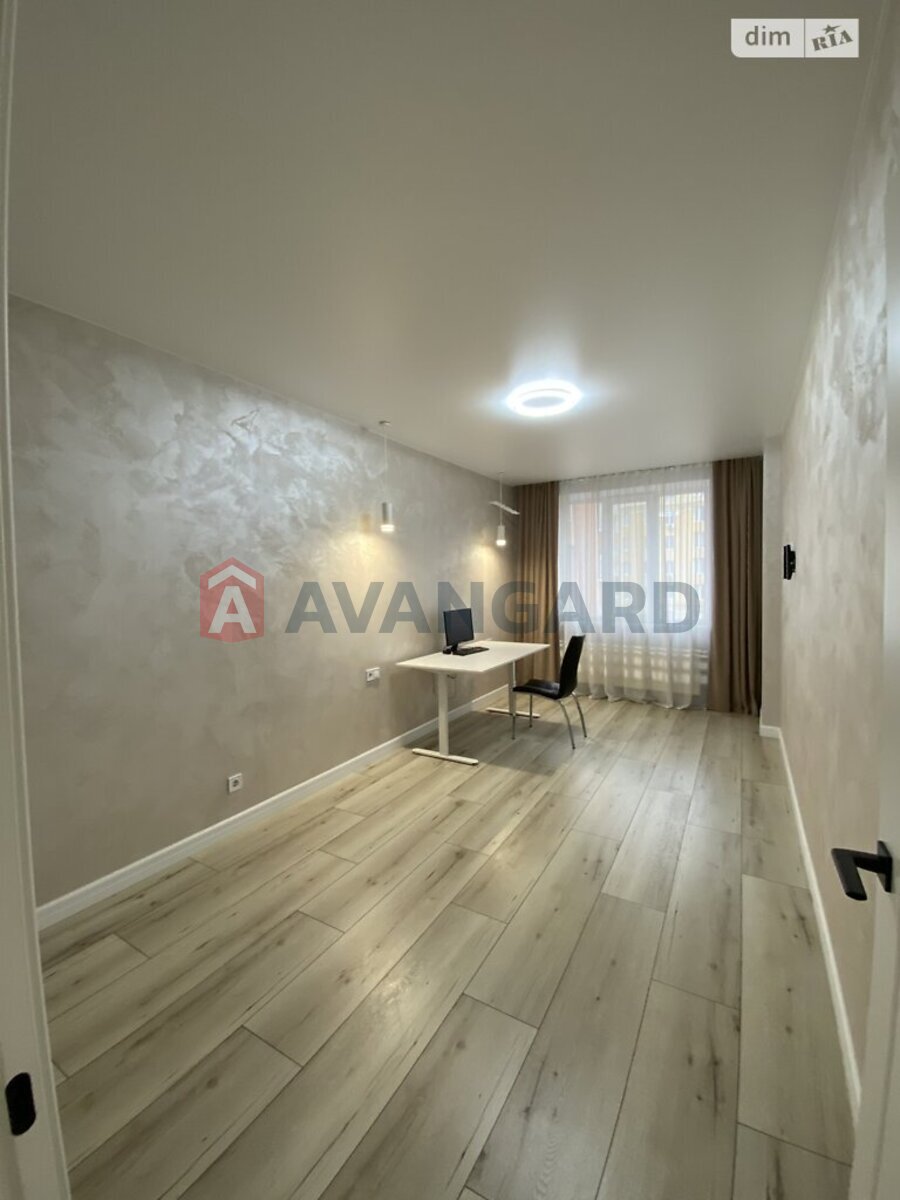 2 ��. ��������, 66/33/18 ��. �., 6/10 ������ ���� 13