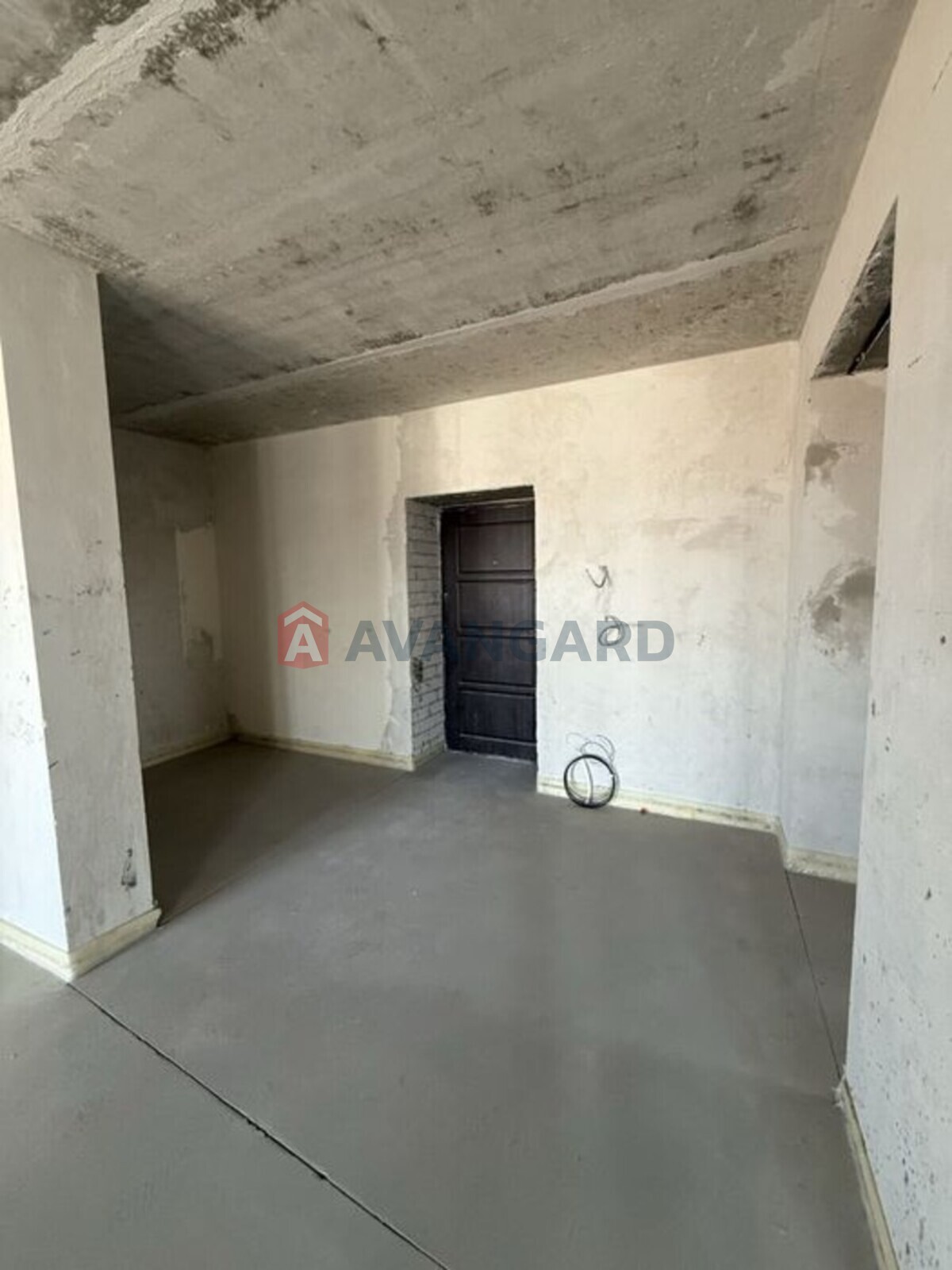 3 ����. ��������, 105/-/15 ��. �., 14/17 ���� ���� 2