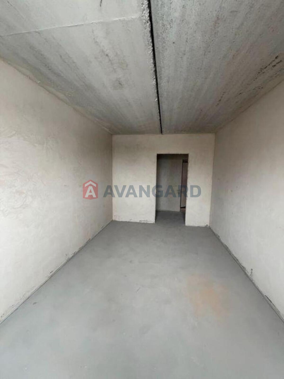 1 ��. ��������, 37/-/15 ��. �., 9/9 ������ ���� 8