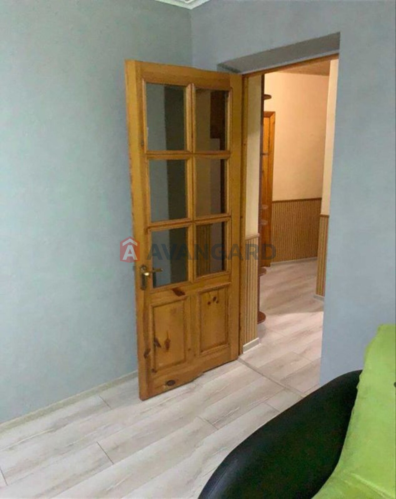 2 ��. ��������, 50/-/6 ��. �., 4/5 ������ ���� 3