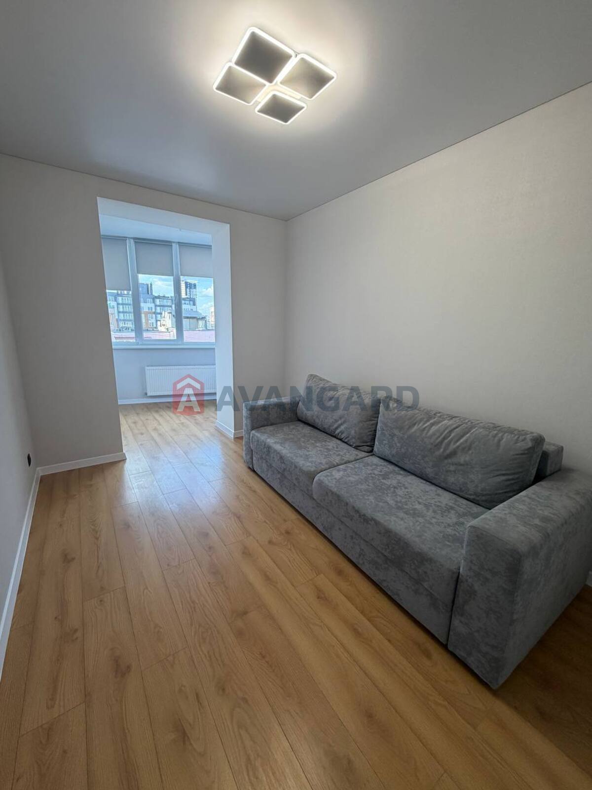 2 ��. ��������, 55/30/12 ��. �., 8/12 ������ ���� 5