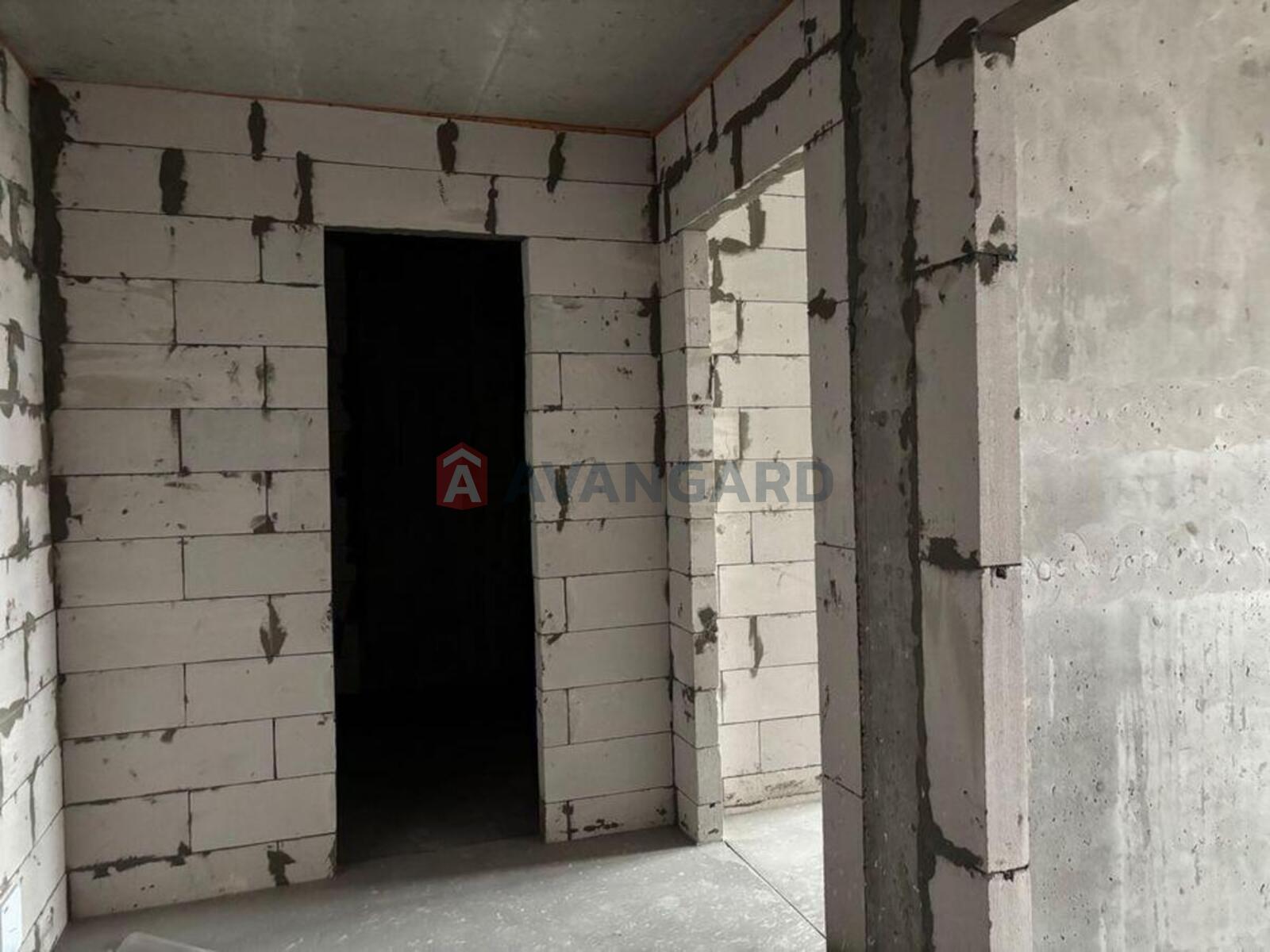 1 ��. ��������, 52/-/18 ��. �., 15/23 ������ ���� 7