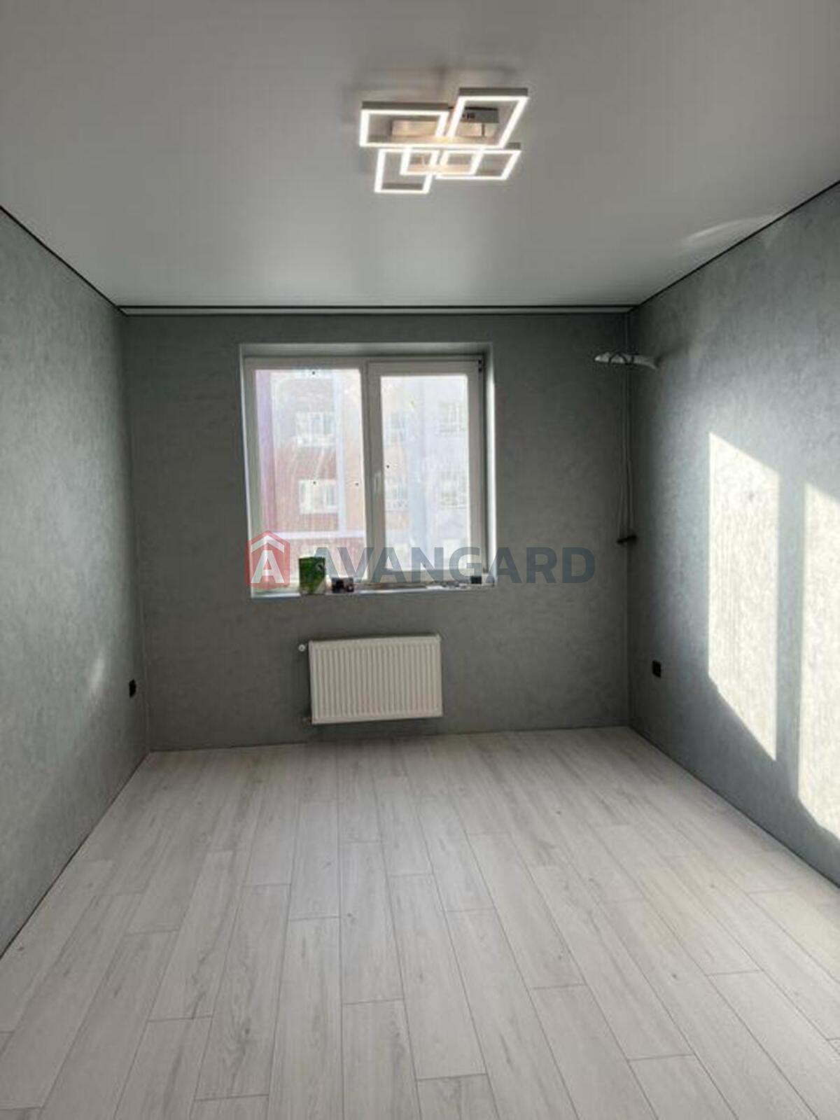 1 ��. ��������, 42/-/10 ��. �., 8/10 ������ ���� 2