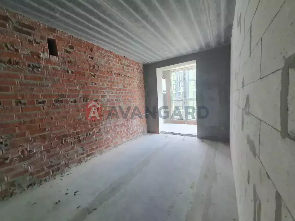 2 ��. ��������, 65/-/- ��. �., 6/10 ������ ���� 6