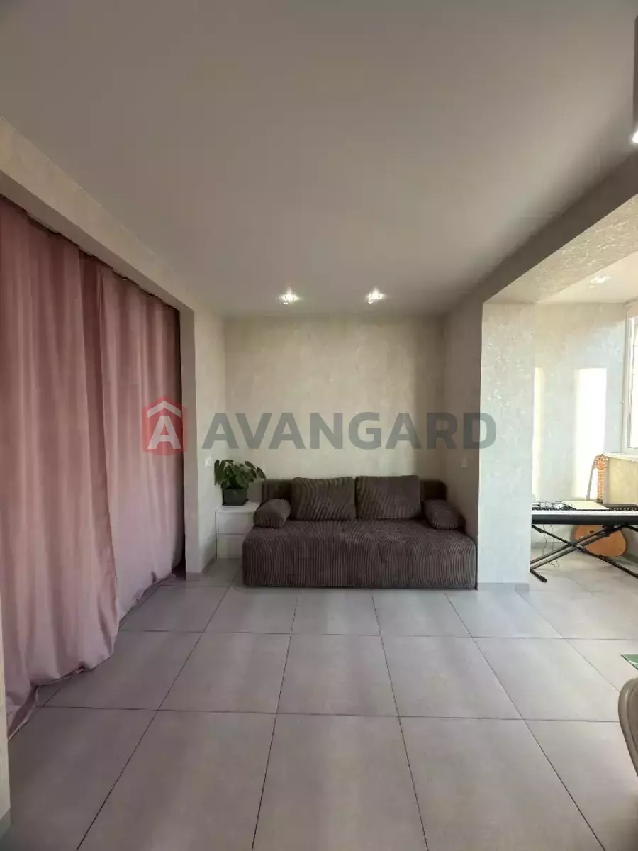 1 ��. ��������, 49/-/- ��. �., 10/12 ������ ���� 13