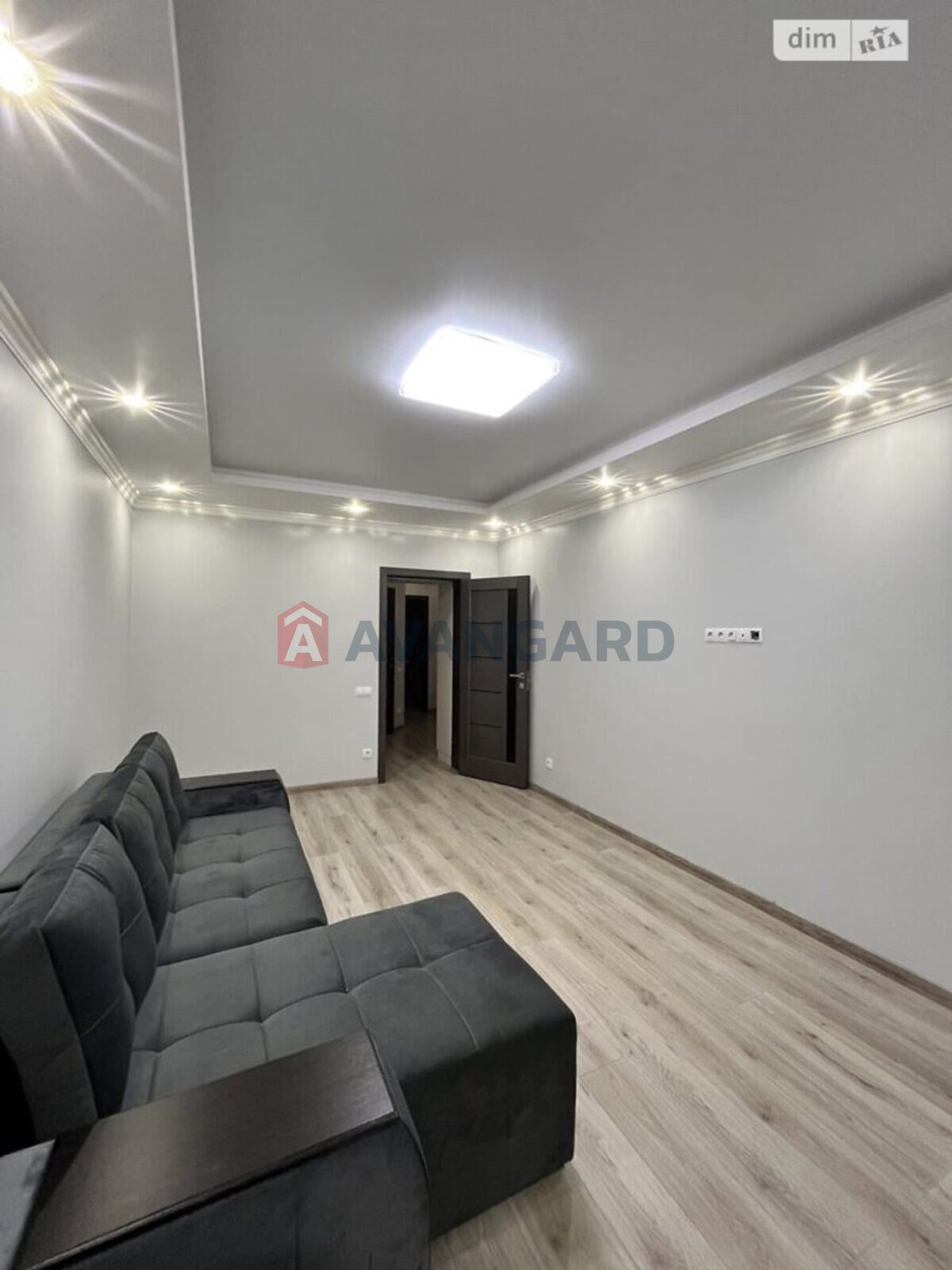 2 ����. ��������, 67/-/- ��. �., 1/8 ���� ���� 6