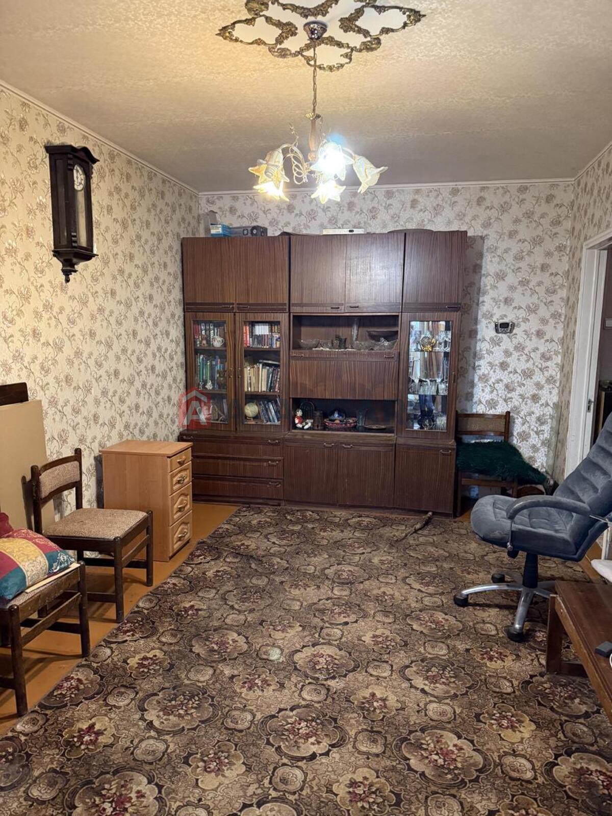 2 ����. ��������, 56/40/8 ��. �., 4/12 ���� ���� 15