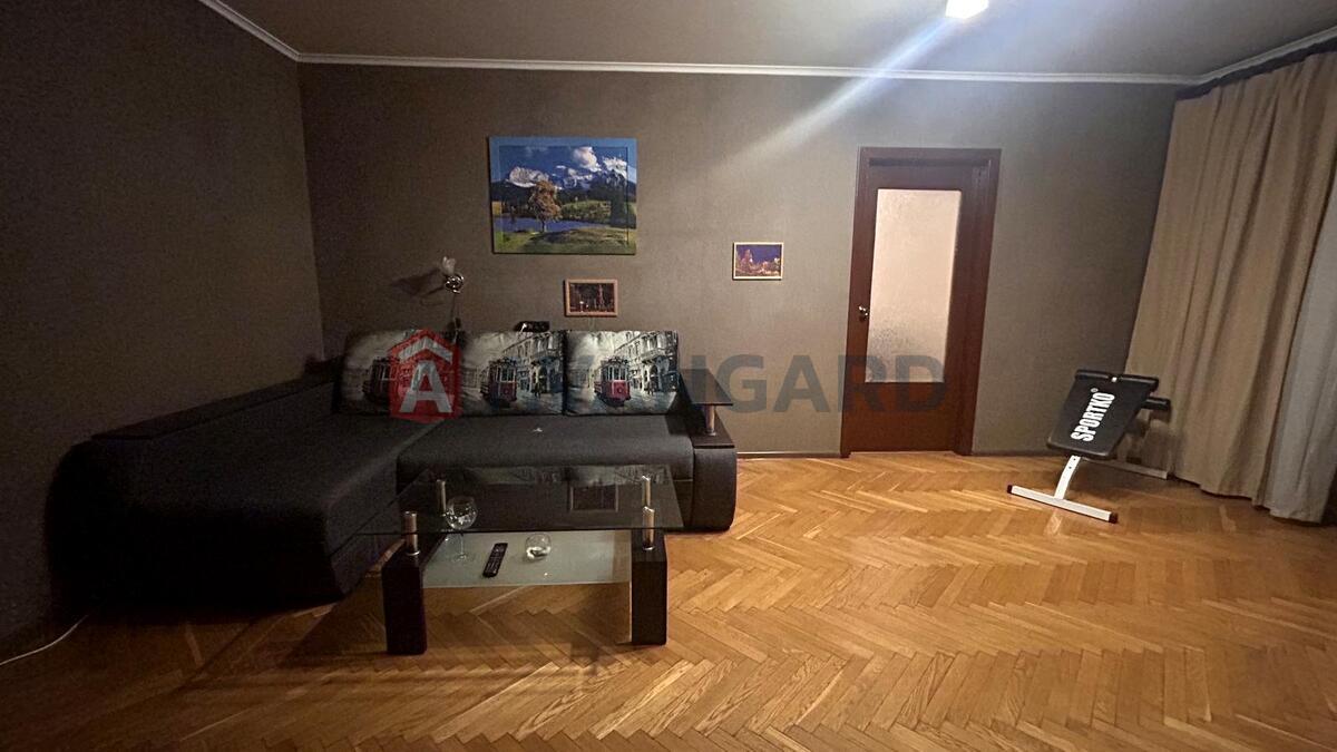 2 . , 48 / 30 / 6  . ., 4/5   9