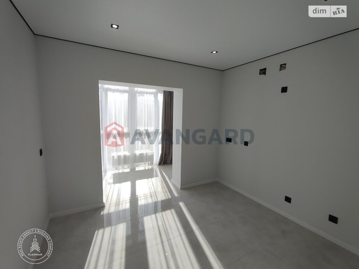 1 ��. ��������, 50/-/14 ��. �., 2/3 ������ ���� 9