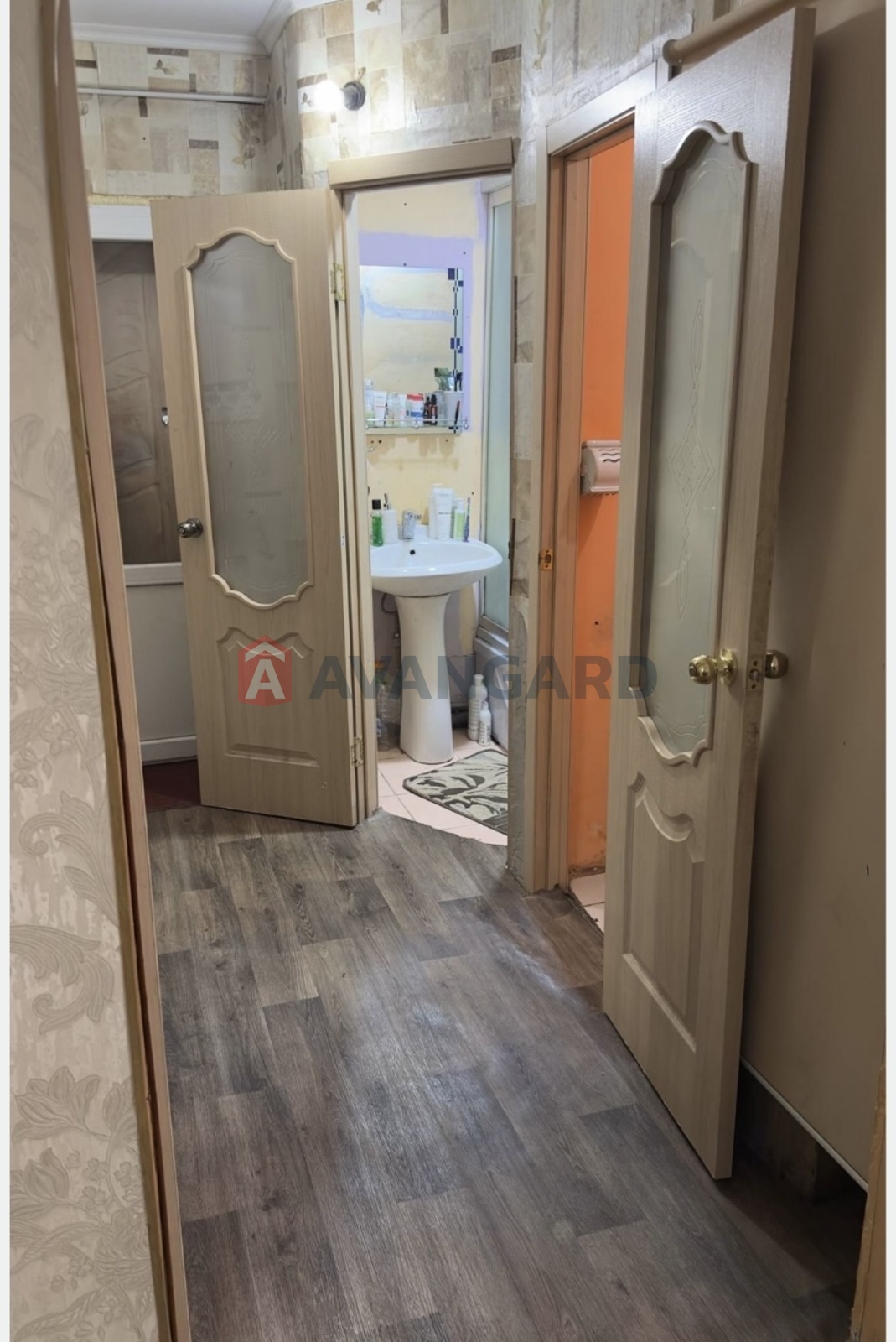 2 ��. ��������, 42/35/6 ��. �., 2/5 ������ ���� 6