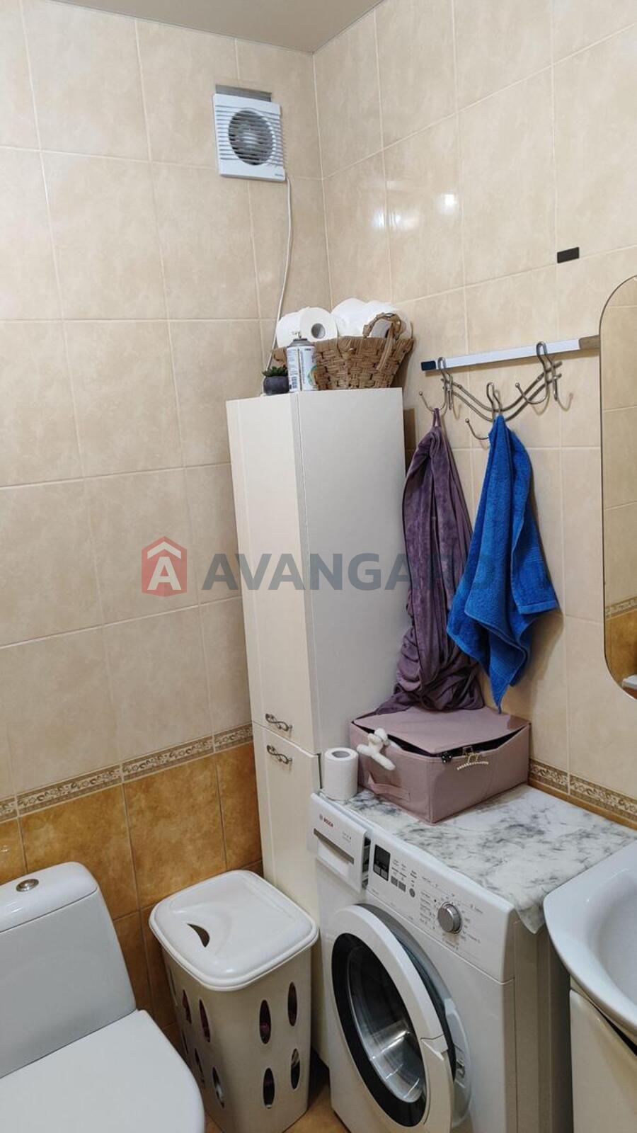 1 ��. ��������, 38/18/10 ��. �., 4/9 ������ ���� 16