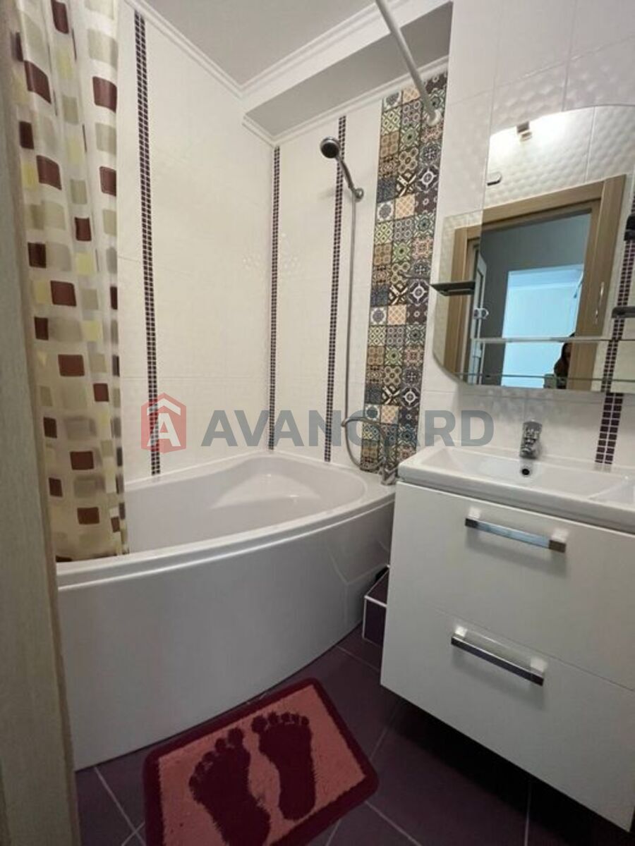 1 ��. ��������, 38/-/11 ��. �., 9/10 ������ ���� 18