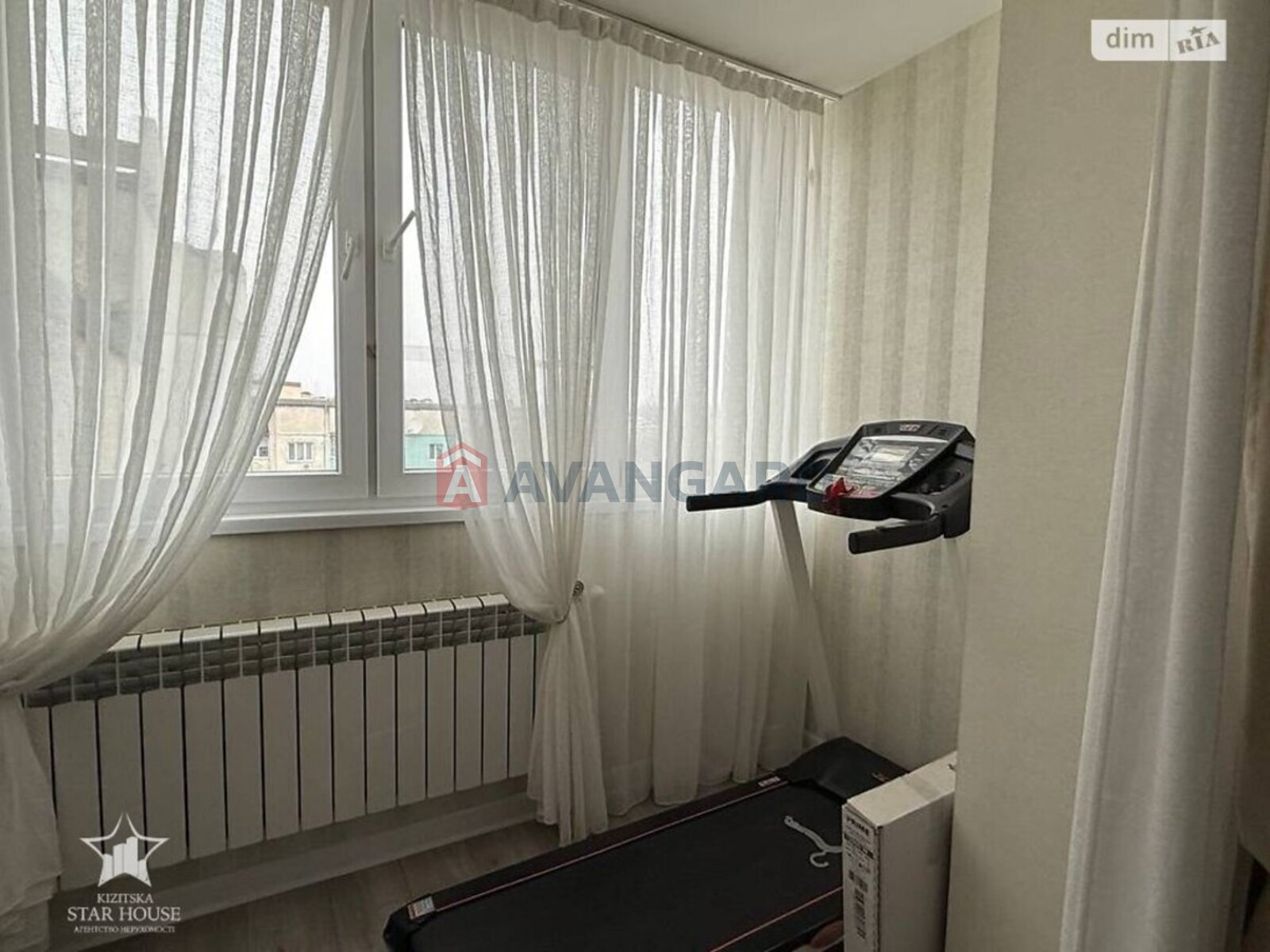 4 ��. ��������, 83/55/8 ��. �., 9/9 ������ ���� 5