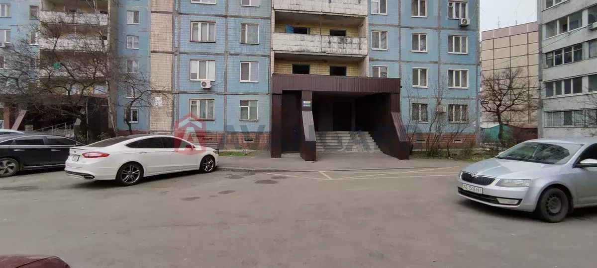 3 ��. ��������, 77/51/9 ��. �., 1/12 ������ ���� 5