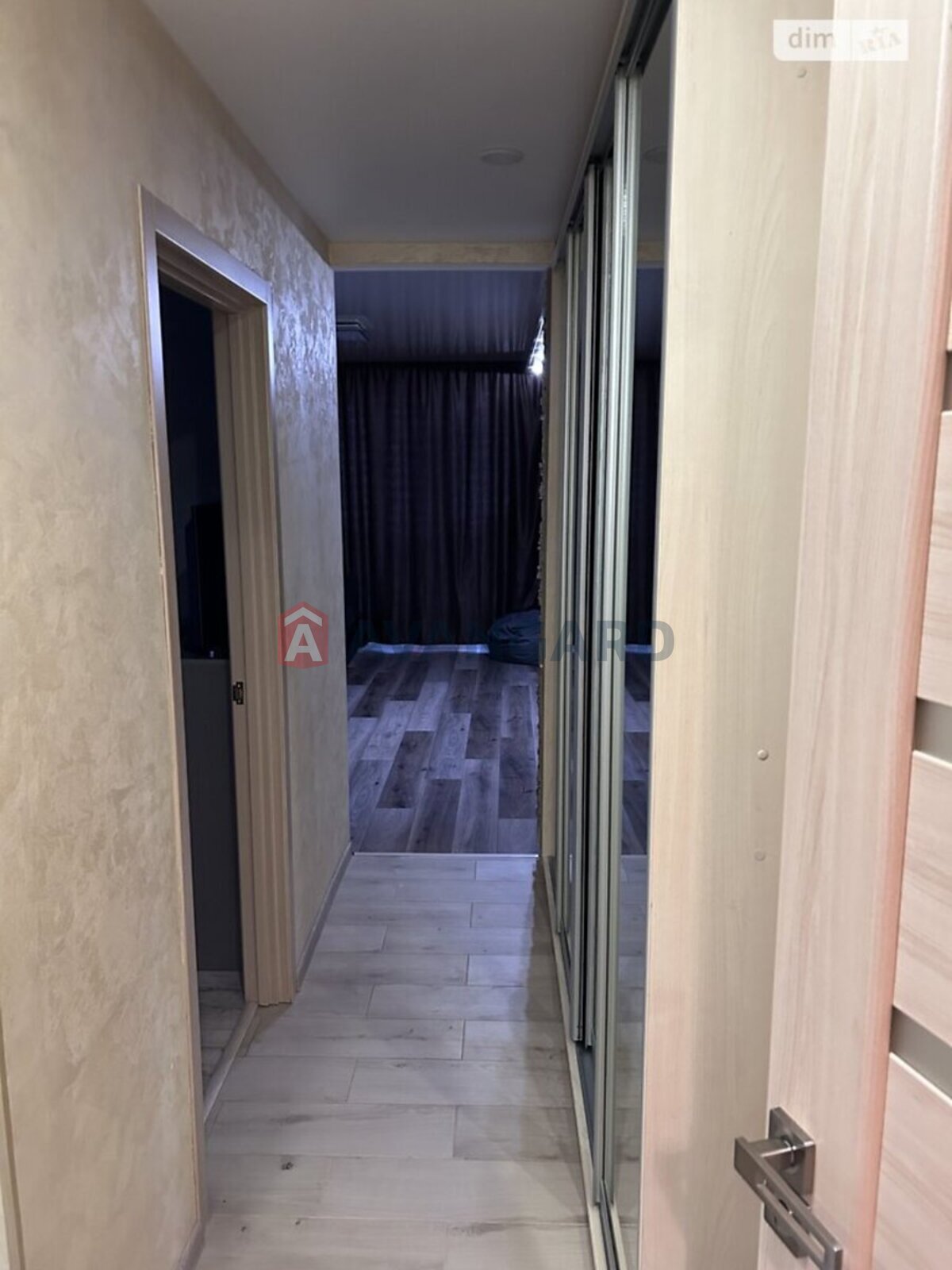 3 ��. ��������, 55/-/- ��. �., 1/5 ������ ���� 10