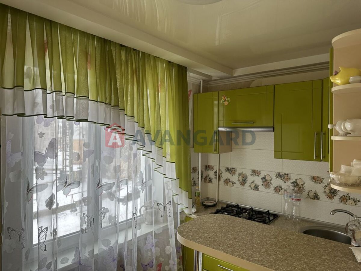 3 ��. ��������, 54/-/7 ��. �., 3/5 ������ ���� 14