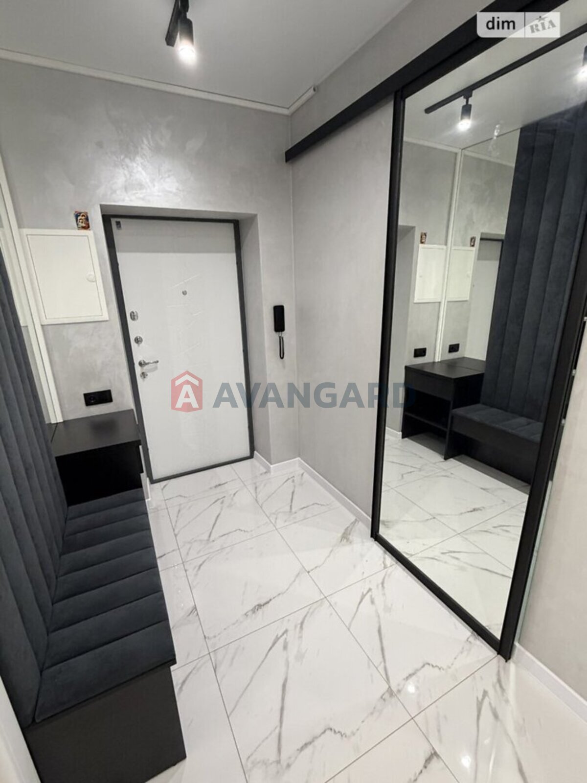 3 ��. ��������, 91/35/39 ��. �., 8/8 ������ ���� 13