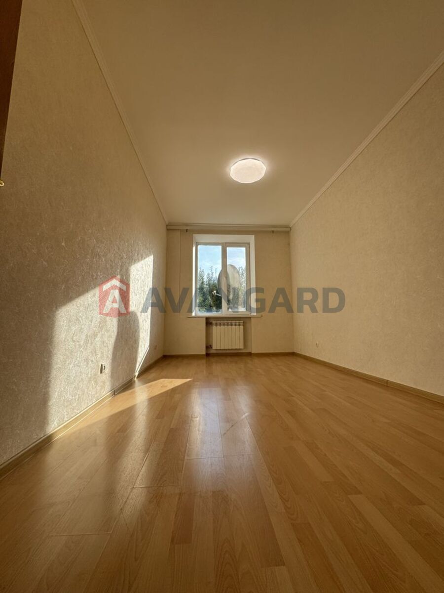 2 ��. ��������, 55/-/8 ��. �., 4/5 ������ ���� 2