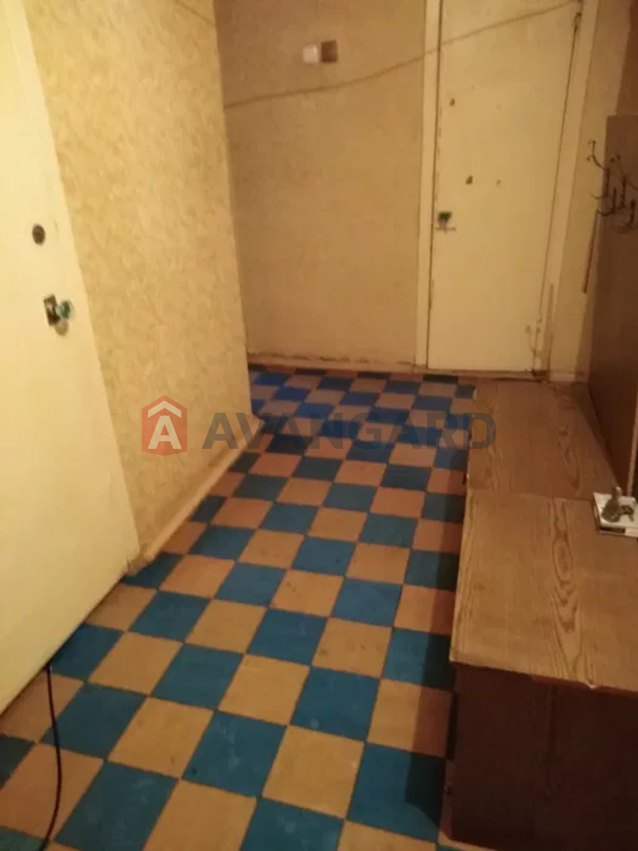 2 ��. ��������, 51/-/8 ��. �., 1/5 ������ ���� 12