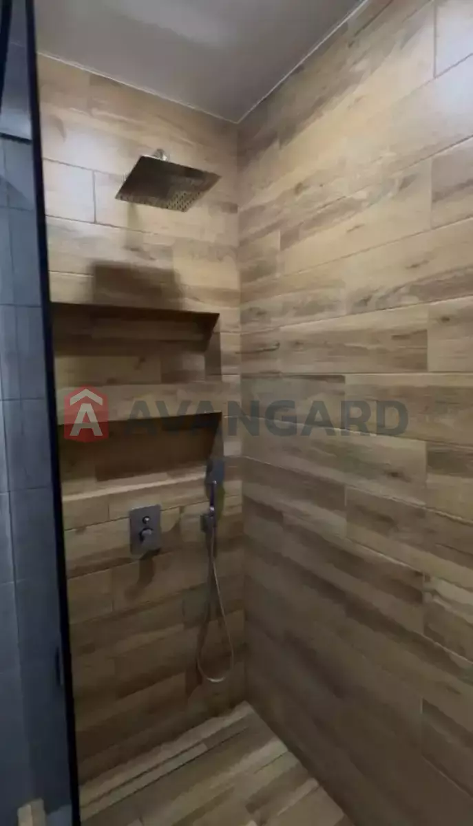 3 ��. ��������, 79/46/20 ��. �., 3/12 ������ ���� 17