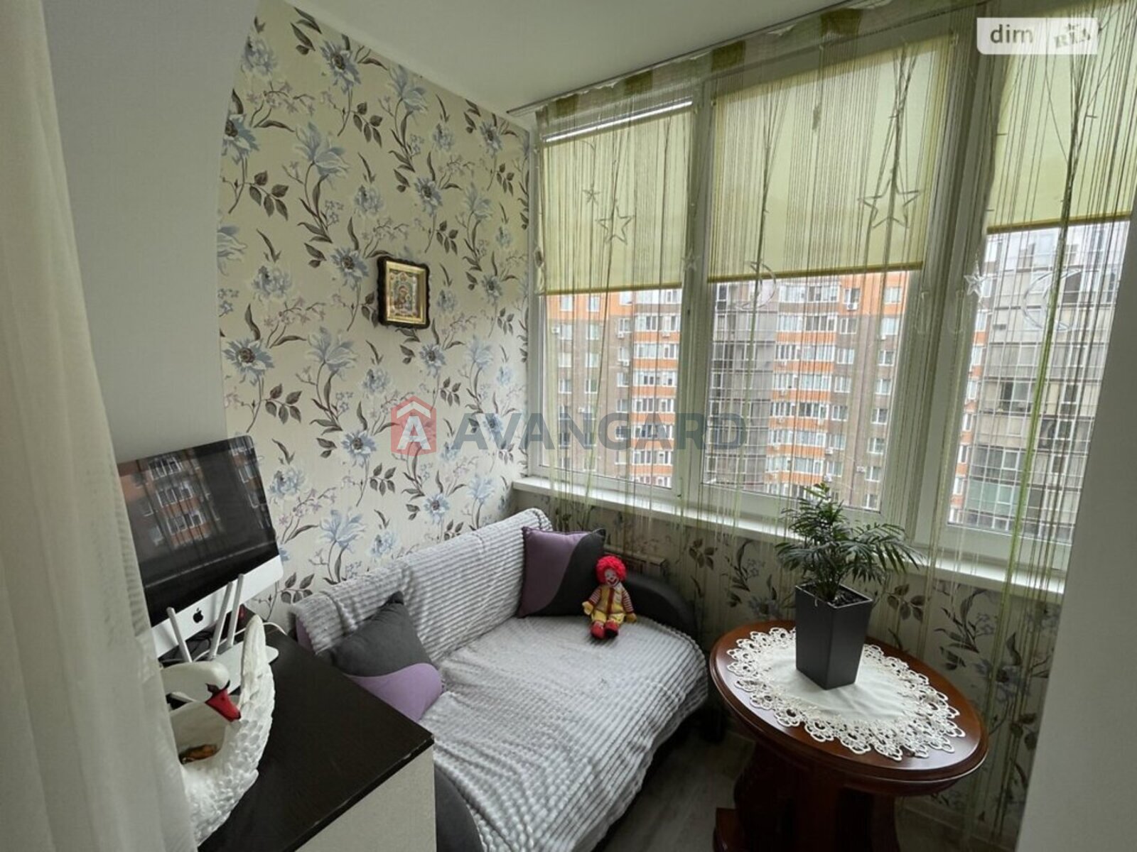 1 ����. ��������, 45/19/15 ��. �., 8/12 ���� ���� 9