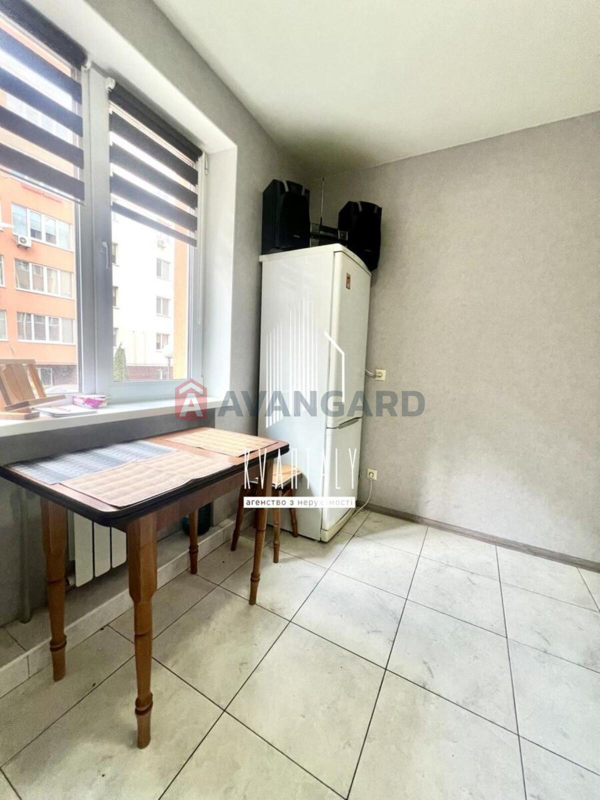 1 ��. ��������, 35/20/8 ��. �., 1/5 ������ ���� 5