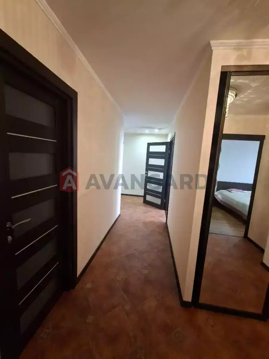 2 ��. ��������, 76/26/33 ��. �., 9/16 ������ ���� 8