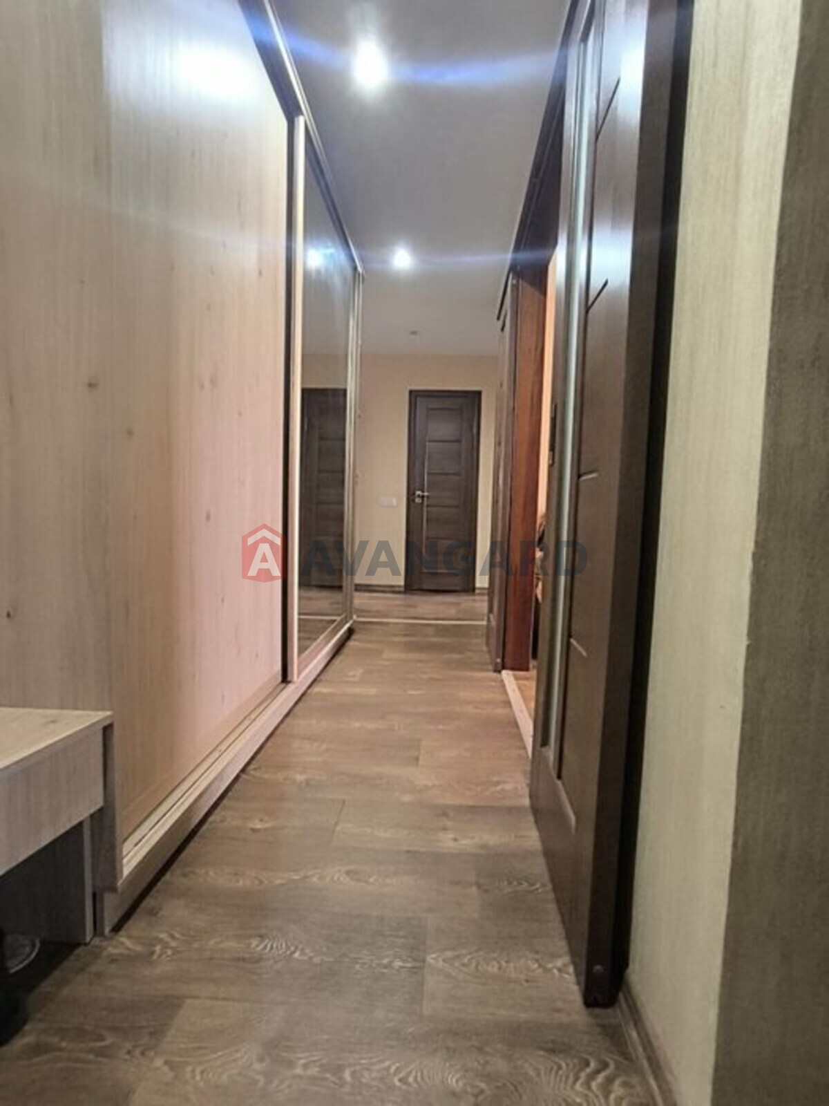 3 ����. ��������, 72/-/9 ��. �., 7/9 ���� ���� 5