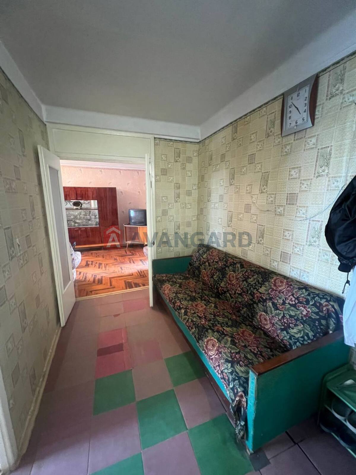 3 ����. ��������, 72/-/7 ��. �., 7/9 ���� ���� 5