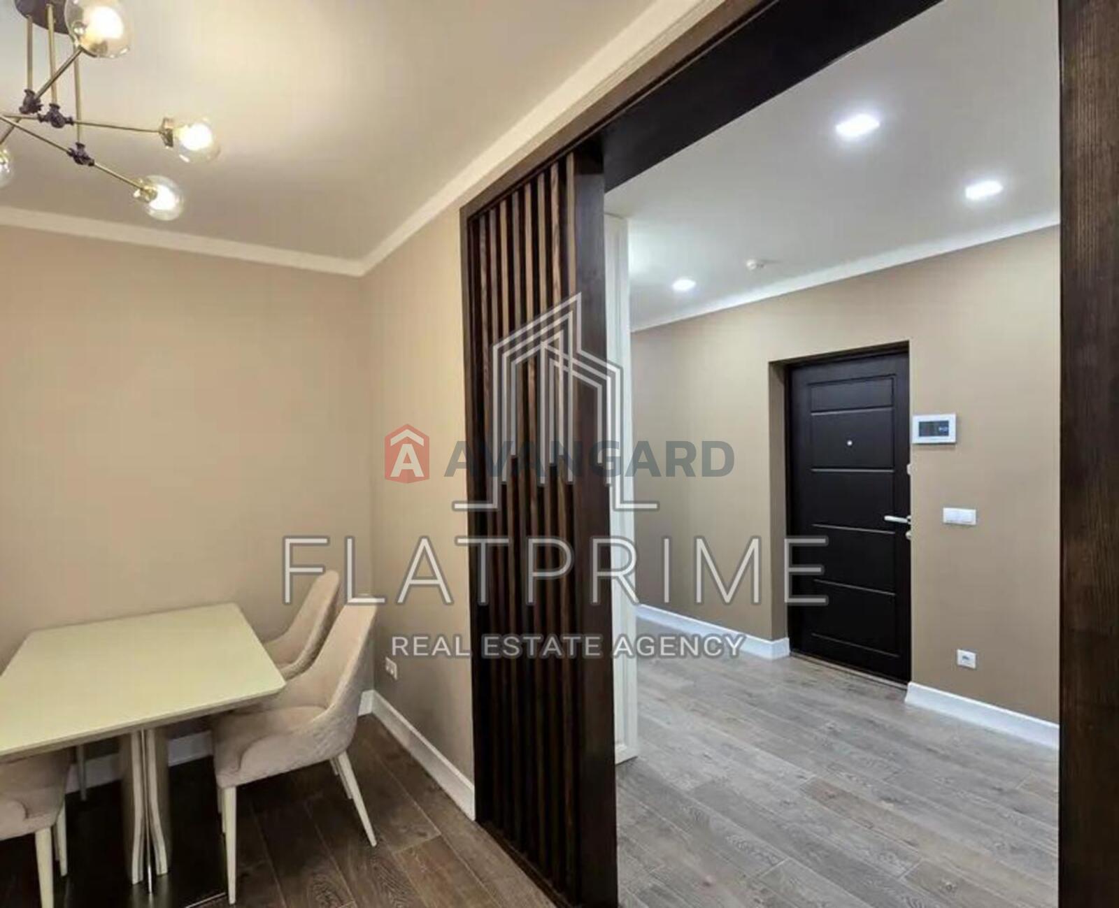 3 ��. ��������, 100/50/30 ��. �., 8/26 ������ ���� 12