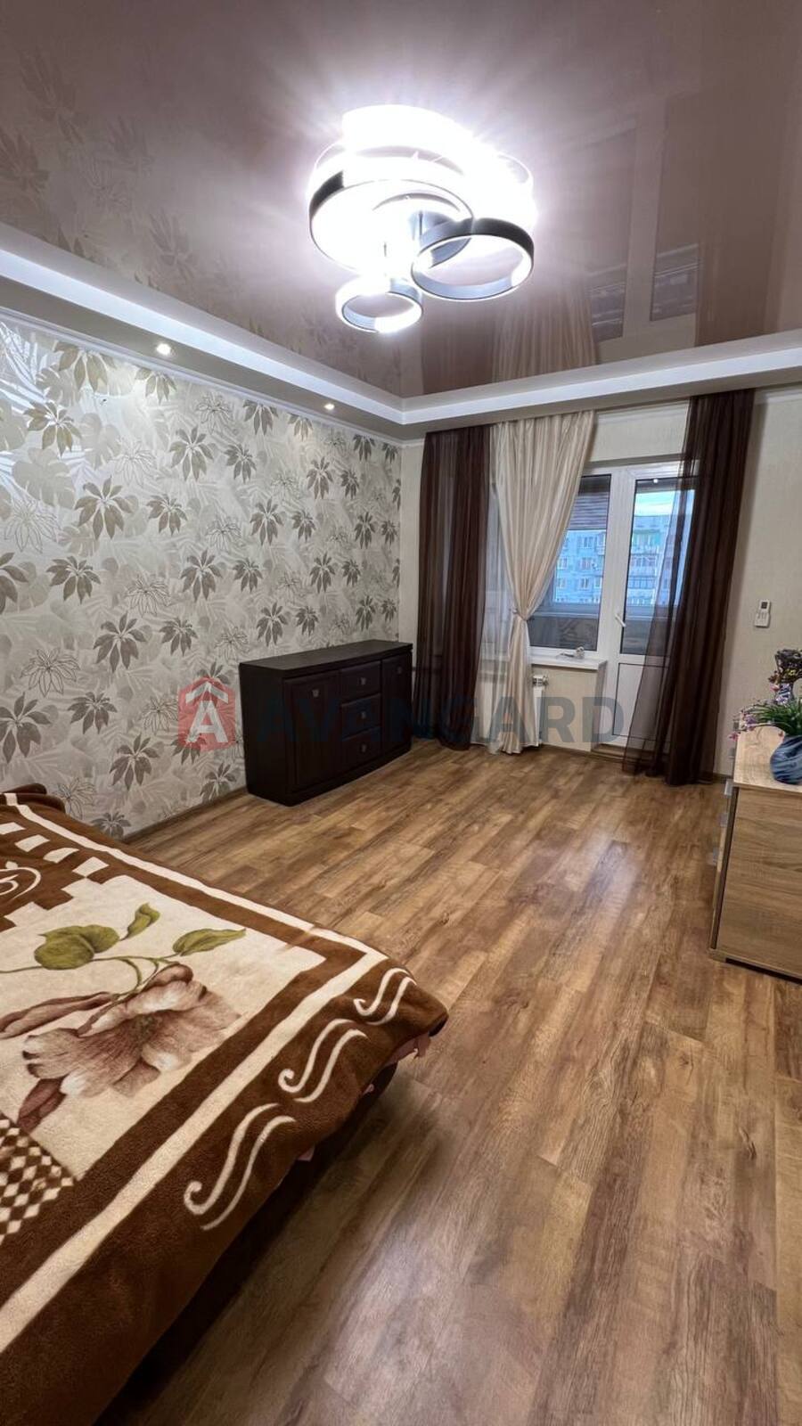 2 ����. ��������, 50/29/8 ��. �., 9/9 ���� ���� 14