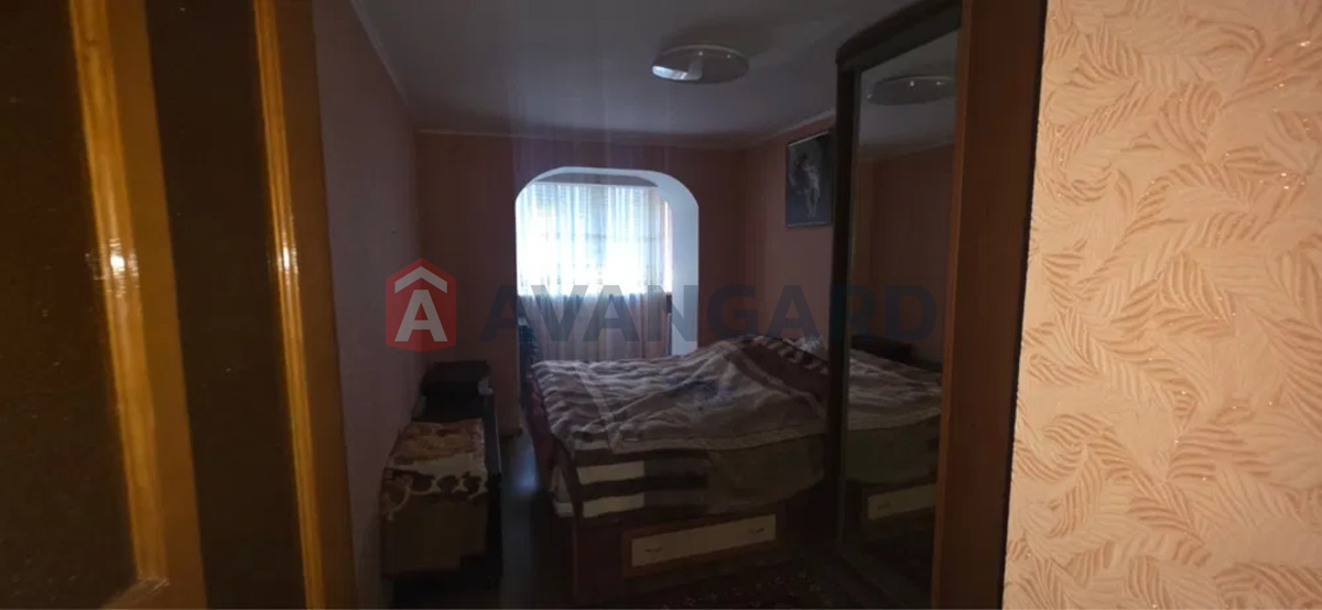 3 ��. ��������, 61/-/8 ��. �., 7/9 ������ ���� 1