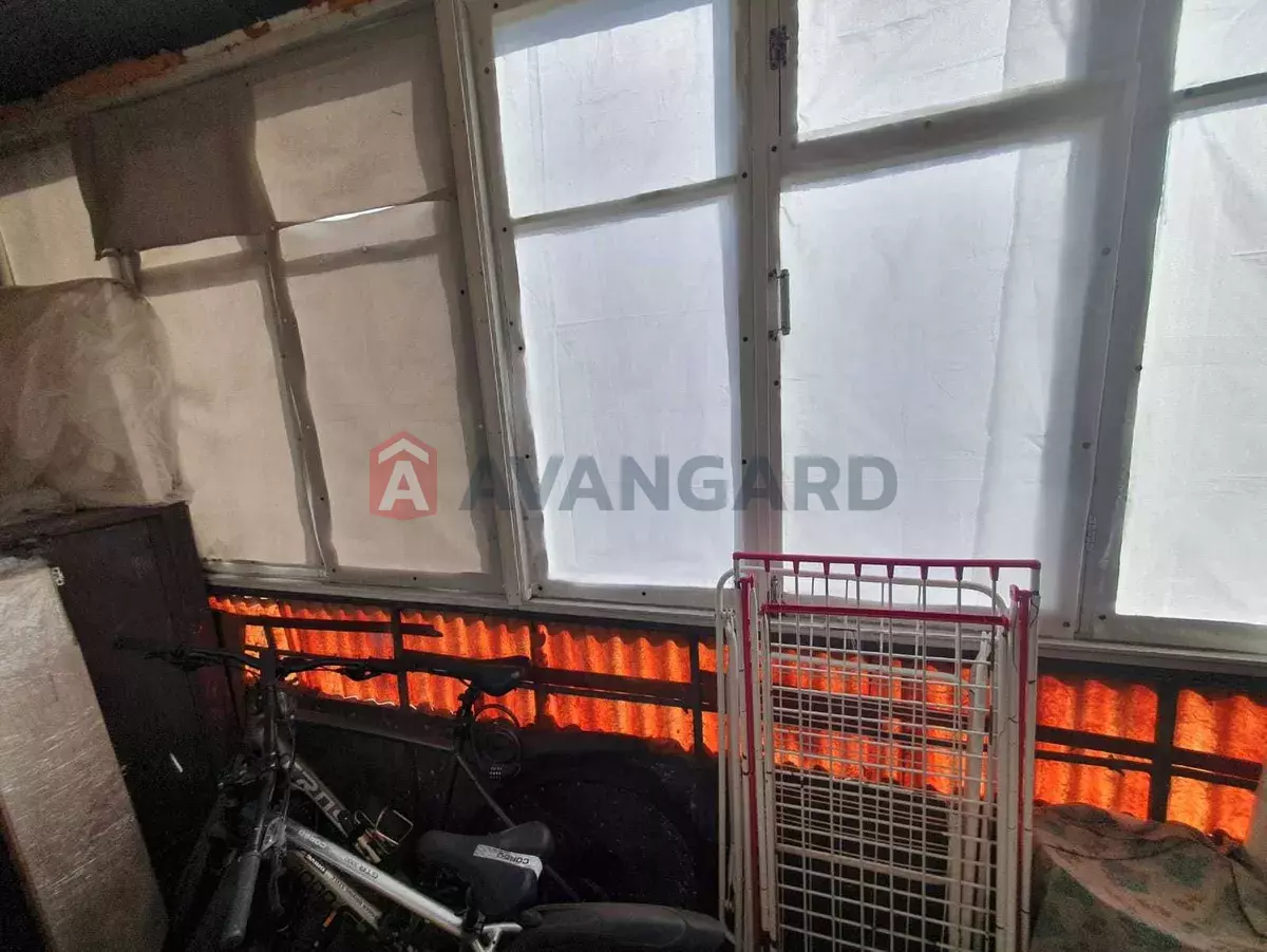 1 . , 40/-/9 . ., 5/9   5