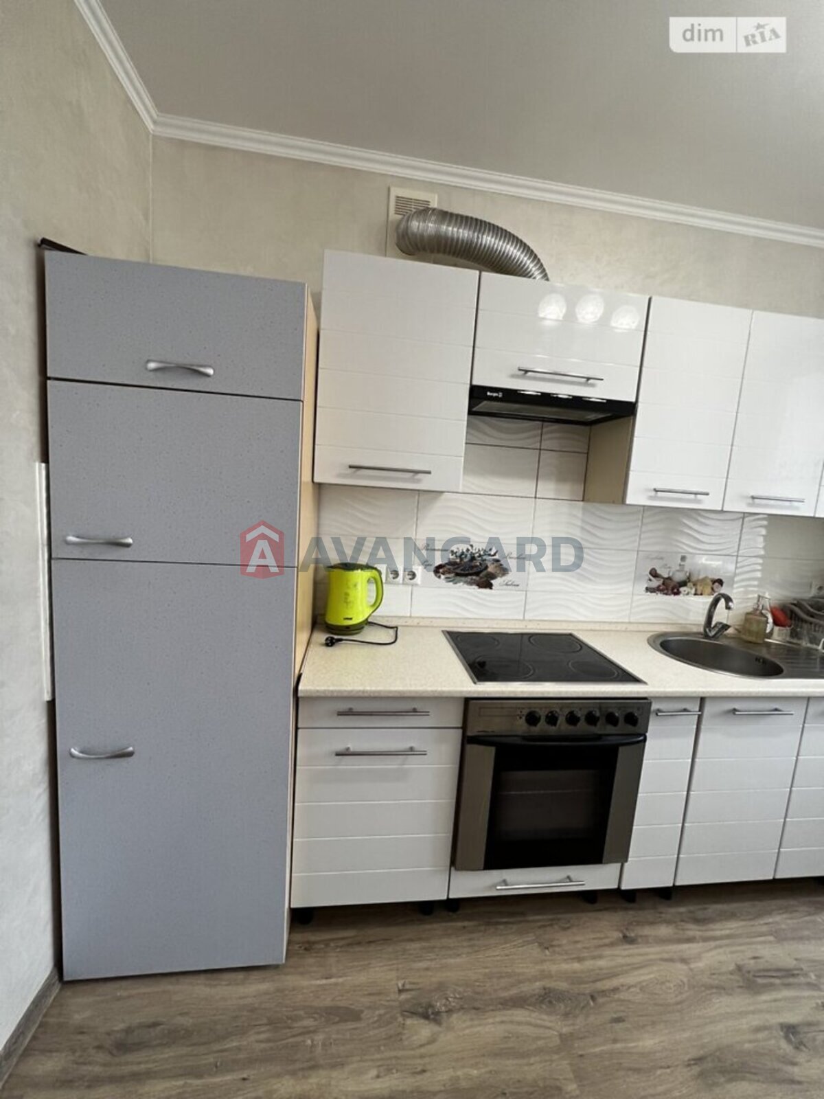 1 ����. ��������, 44/20.8/8.6 ��. �., 9/12 ���� ���� 18