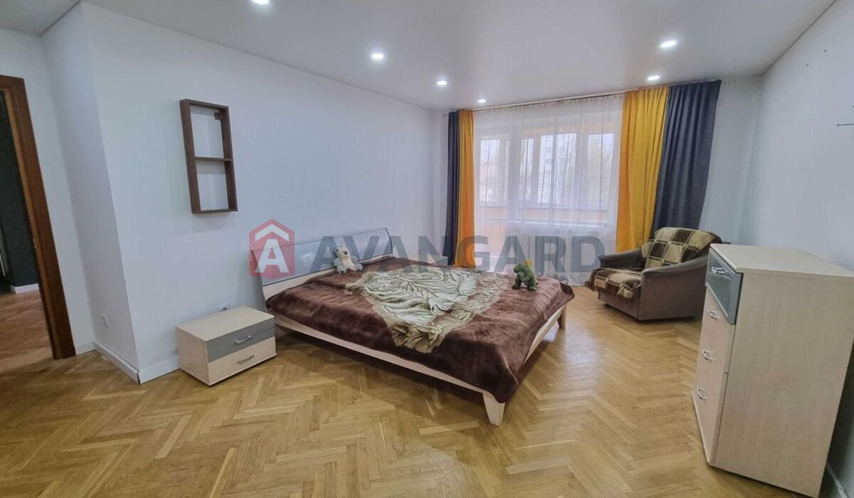 3 ��. ��������, 78/-/6 ��. �., 9/9 ������ ���� 18