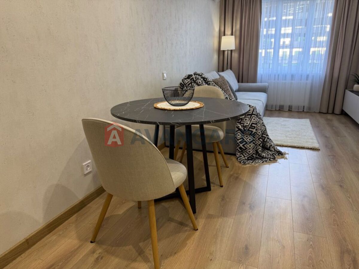 2 ����. ��������, 41/-/24 ��. �., 9/20 ���� ���� 4