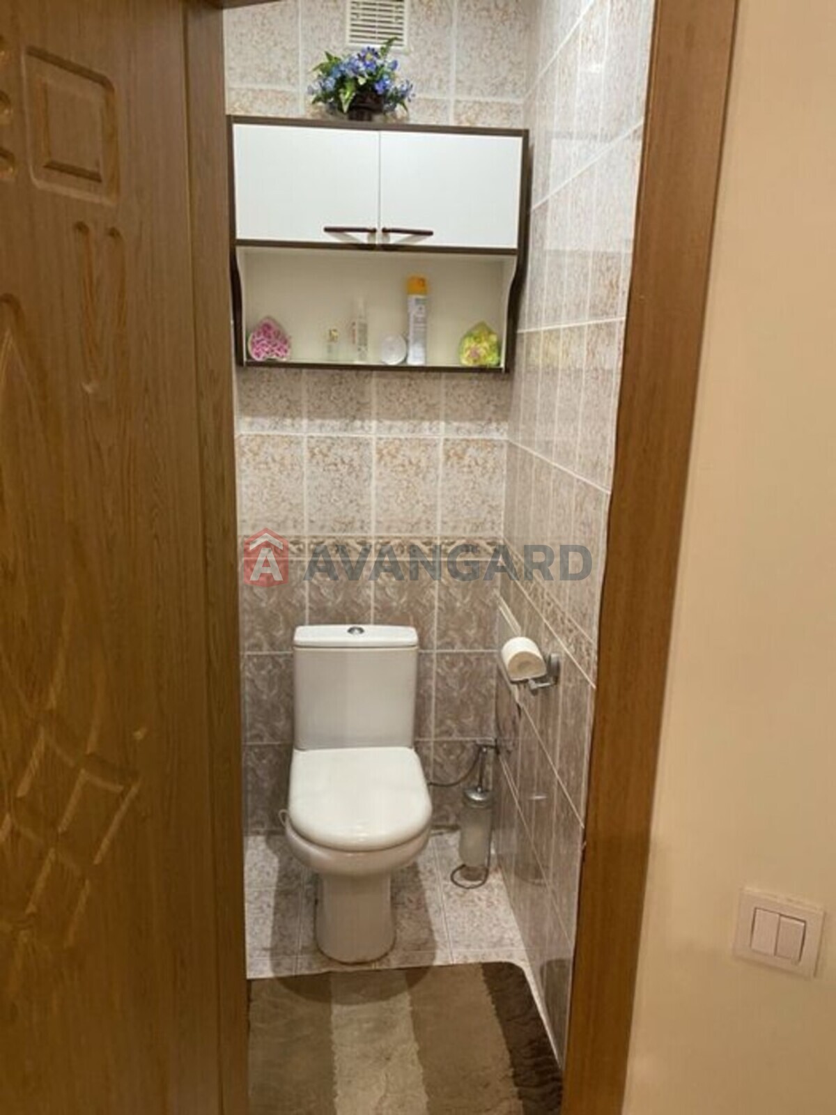 3 ��. ��������, 77/-/11 ��. �., 3/4 ������ ���� 16