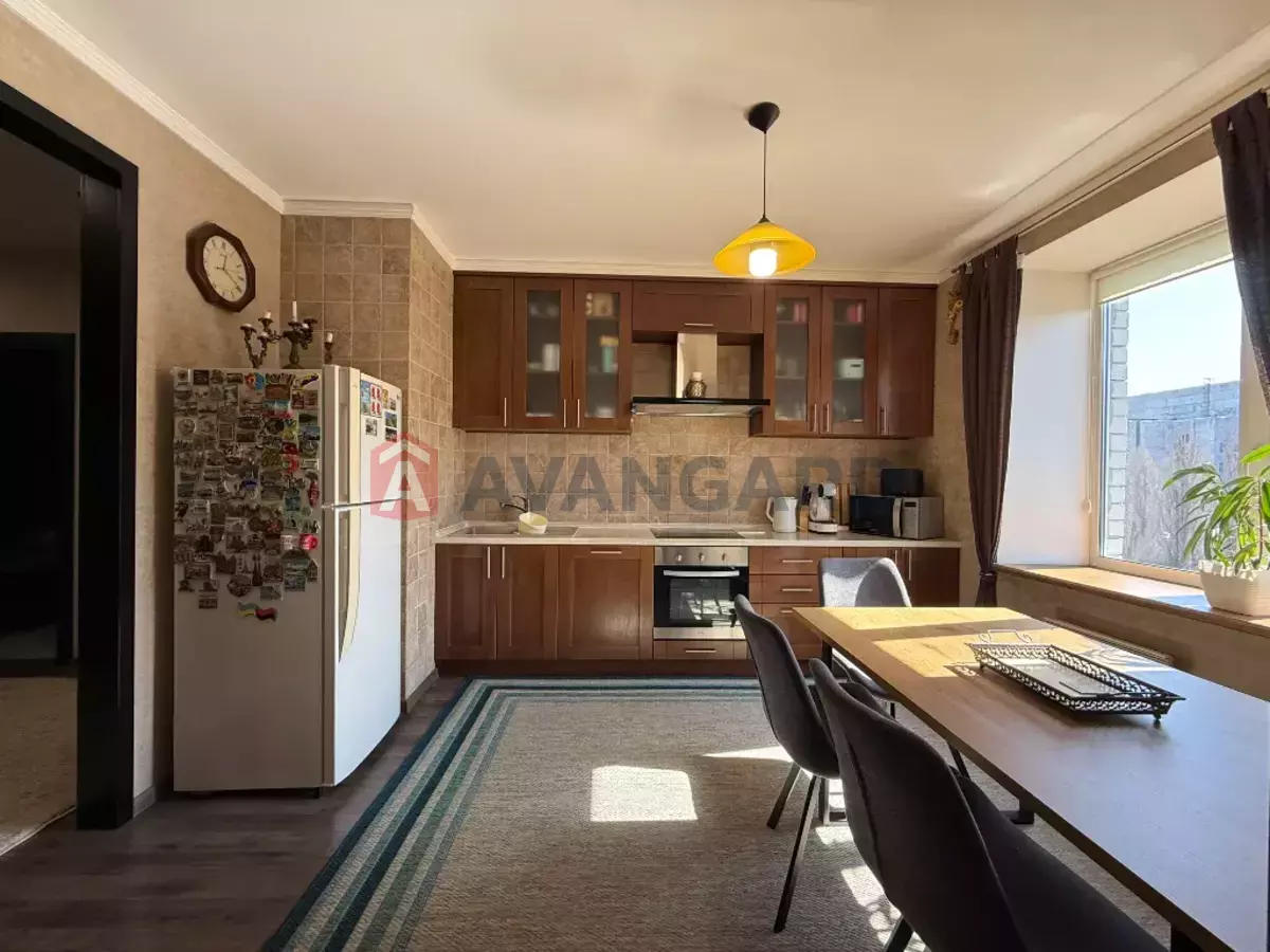 4 ��. ��������, 168/105/13 ��. �., 7/10 ������ ���� 1