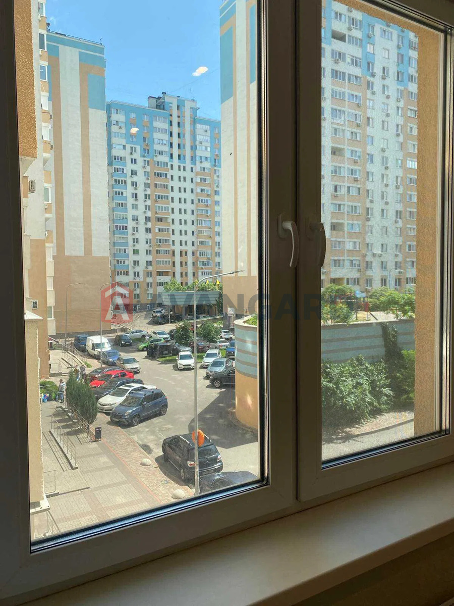 2 ��. ��������, 61/-/15 ��. �., 3/10 ������ ���� 20