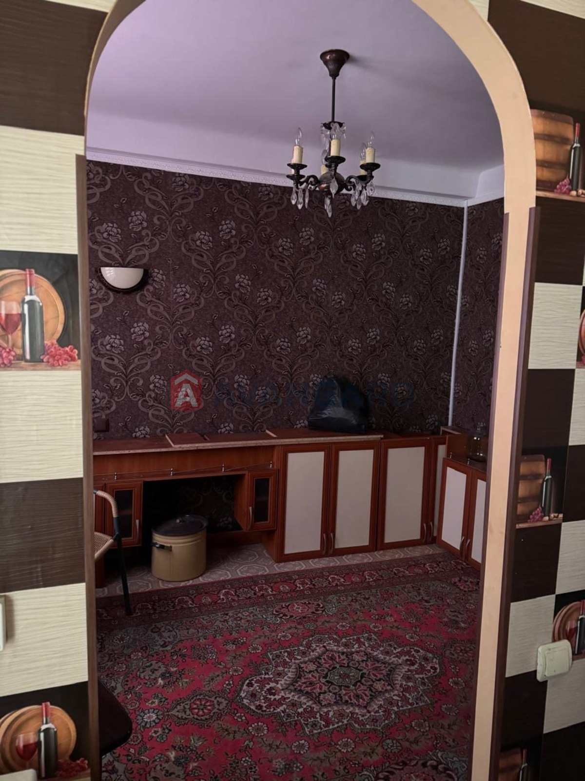 4 ��. ��������, 65,8/48/8 ��. �., 5/5 ������ ���� 10