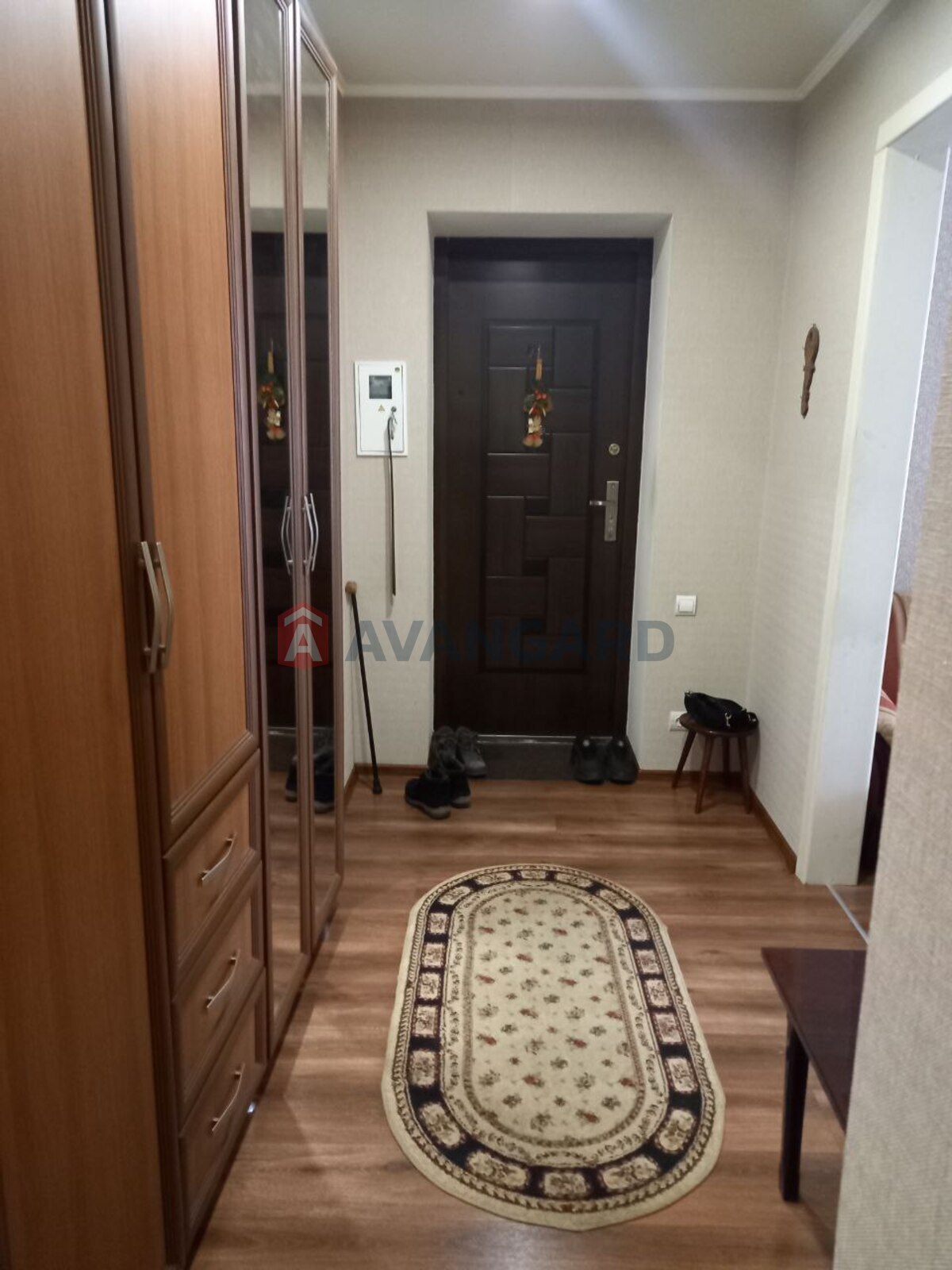 2 ��. ��������, 50/-/6 ��. �., 2/3 ������ ���� 5