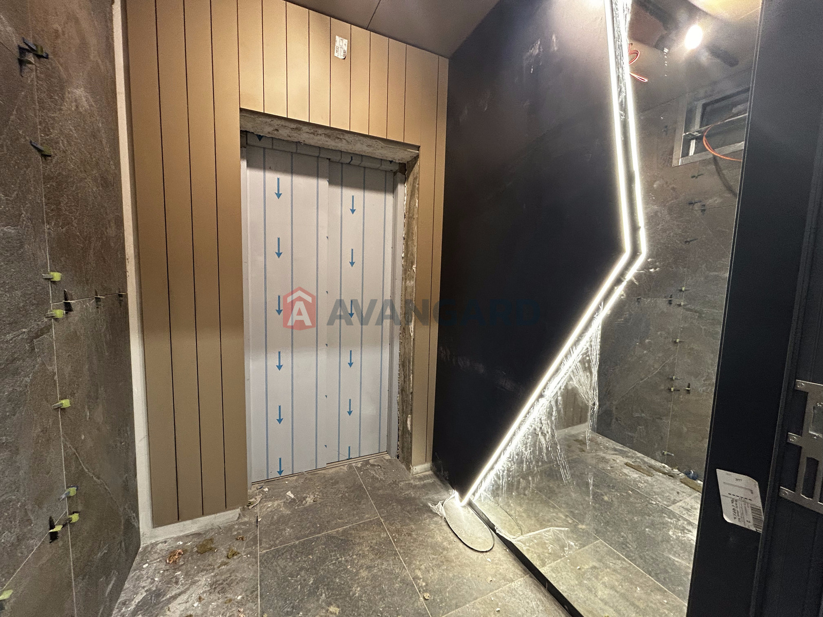 1 ��. ��������, 40.4/12.5/13.8 ��. �., 7/15 ������ ���� 5