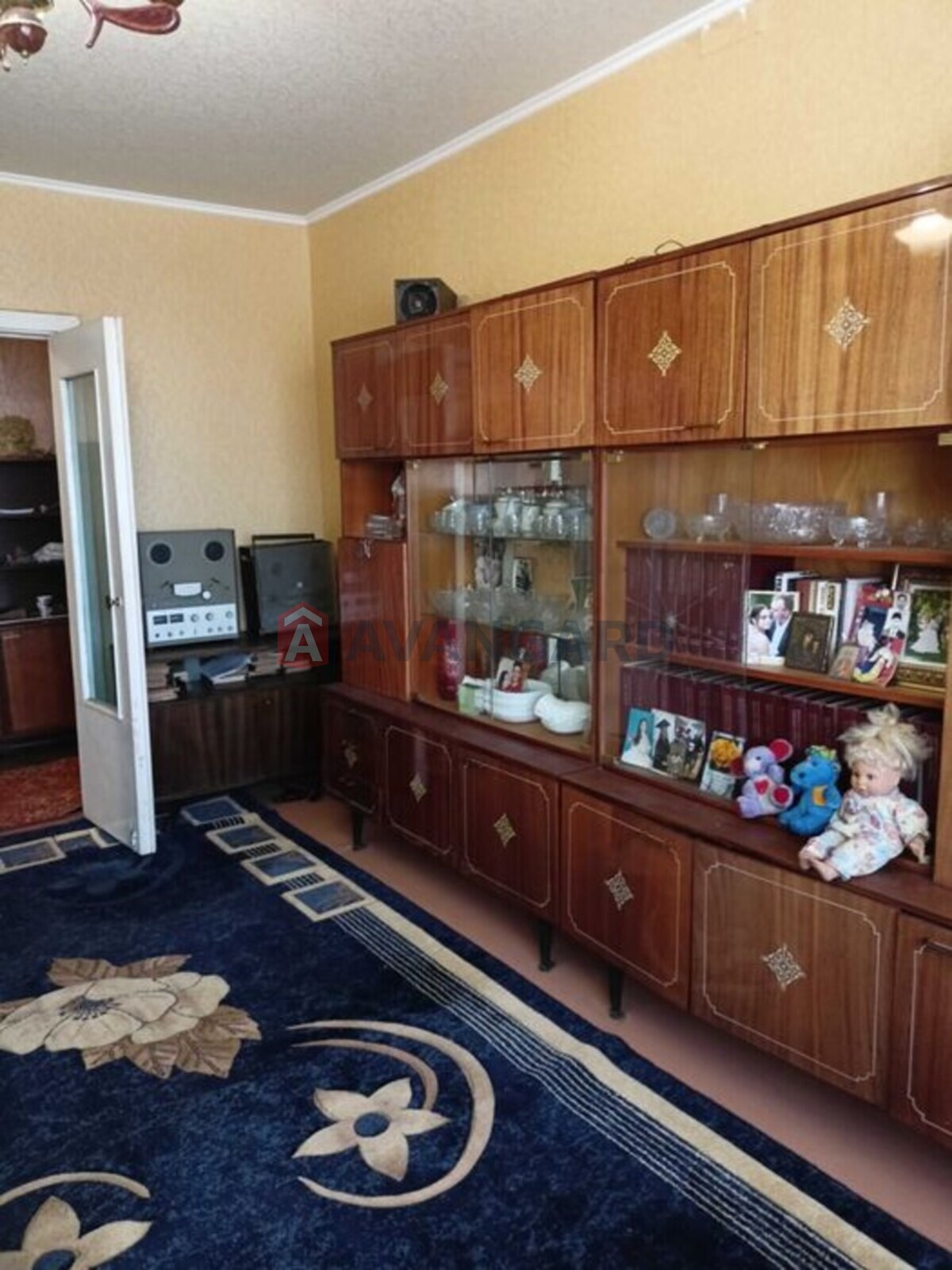 3 ��. ��������, 80/-/9 ��. �., 9/9 ������ ���� 13