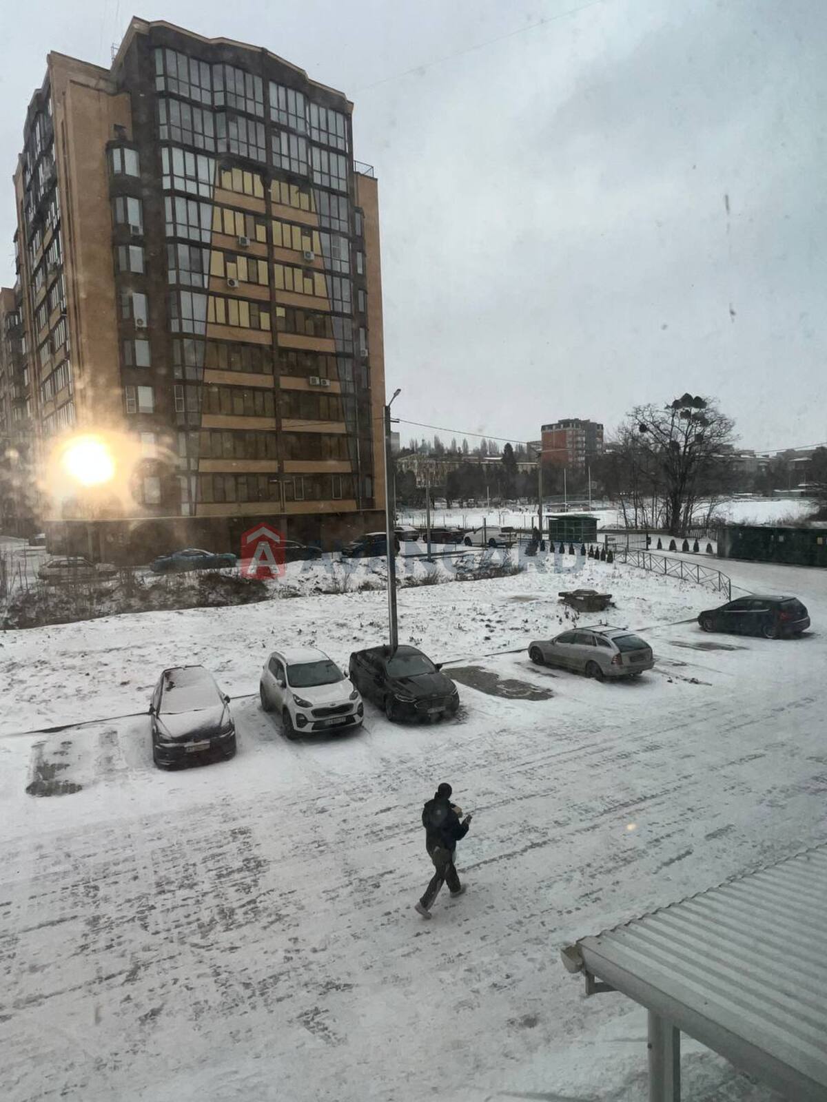 3 ��. ��������, 103.3/54/20 ��. �., 1/10 ������ ���� 11