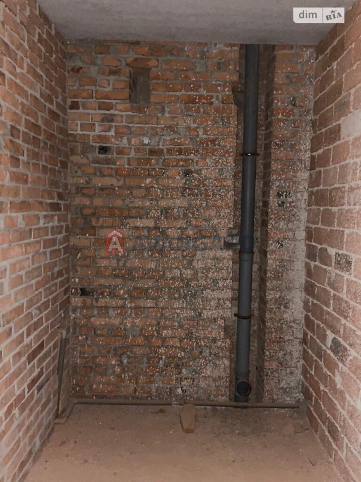 3 ��. ��������, 103/70/12 ��. �., 9/10 ������ ���� 4