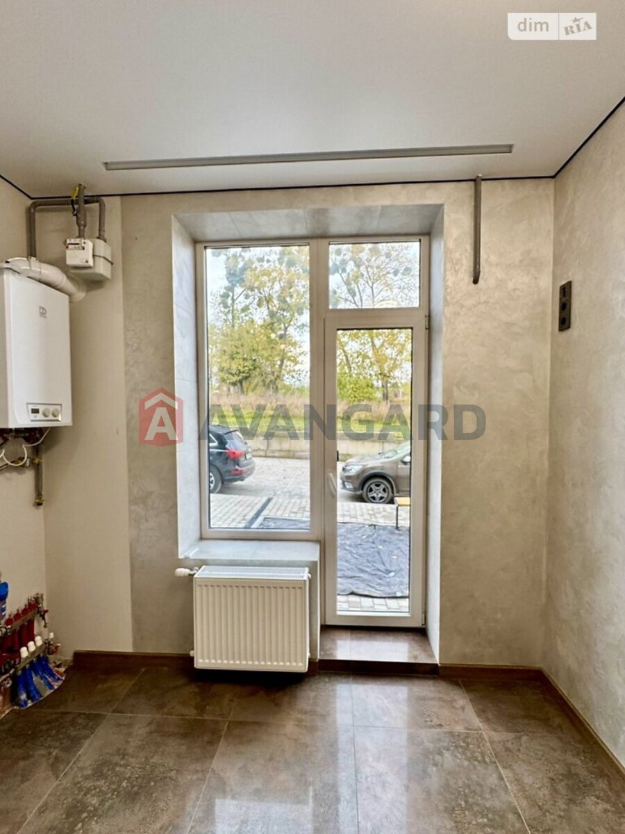 1 ����. ��������, 40/19/11 ��. �., 1/4 ���� ���� 17